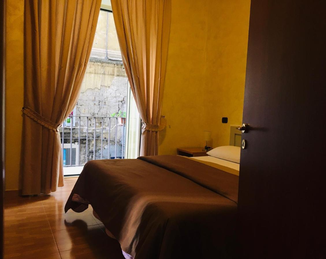 B&B Alloggio Maria Napoli Esterno foto