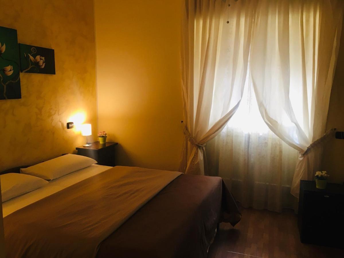 B&B Alloggio Maria Napoli Esterno foto