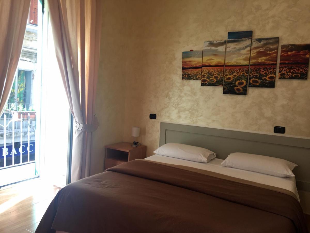B&B Alloggio Maria Napoli Esterno foto