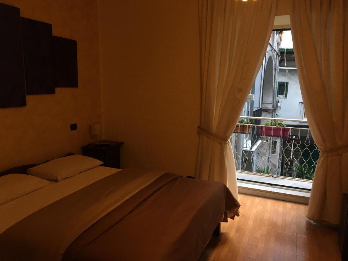 B&B Alloggio Maria Napoli Esterno foto