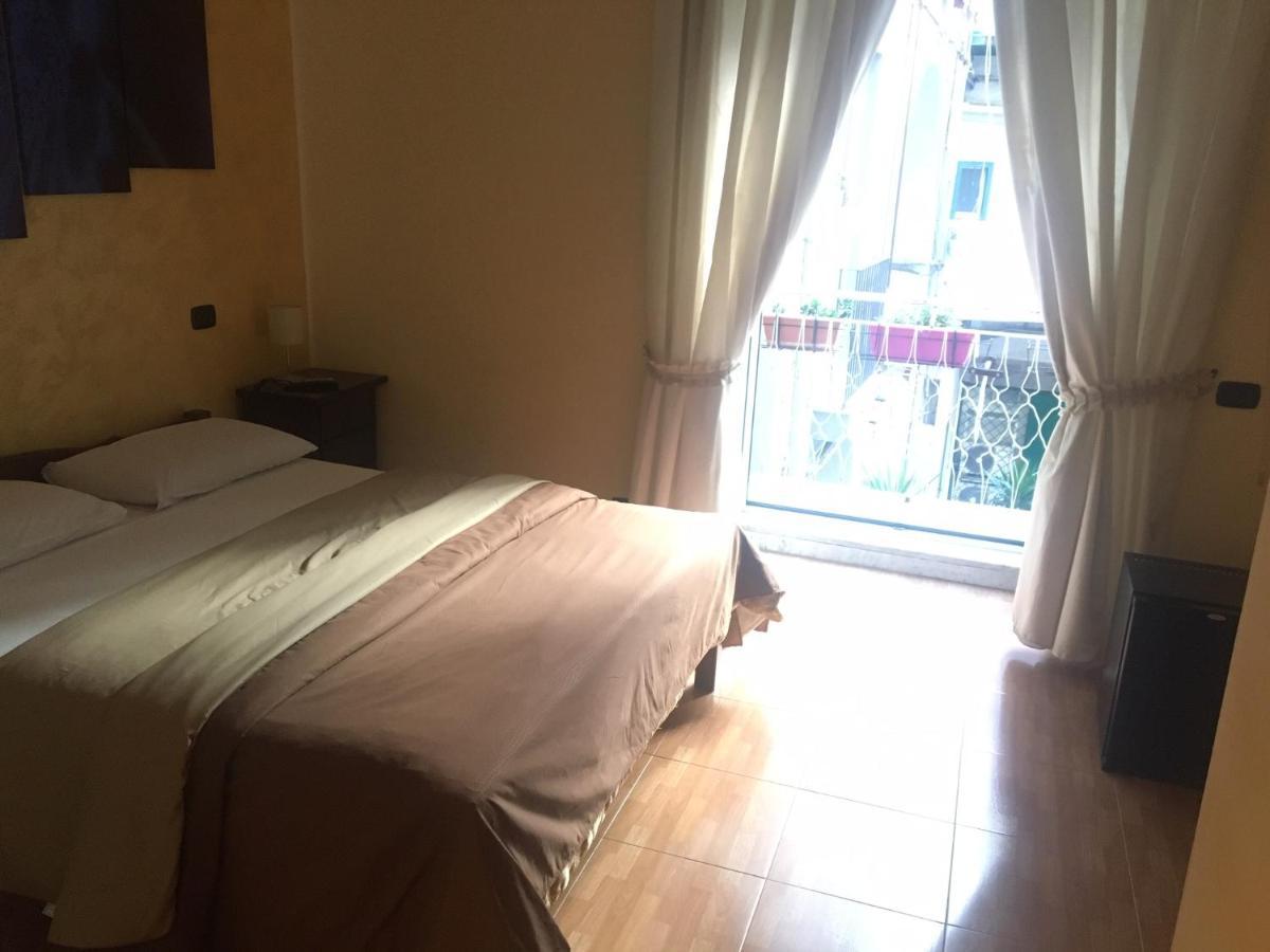 B&B Alloggio Maria Napoli Esterno foto
